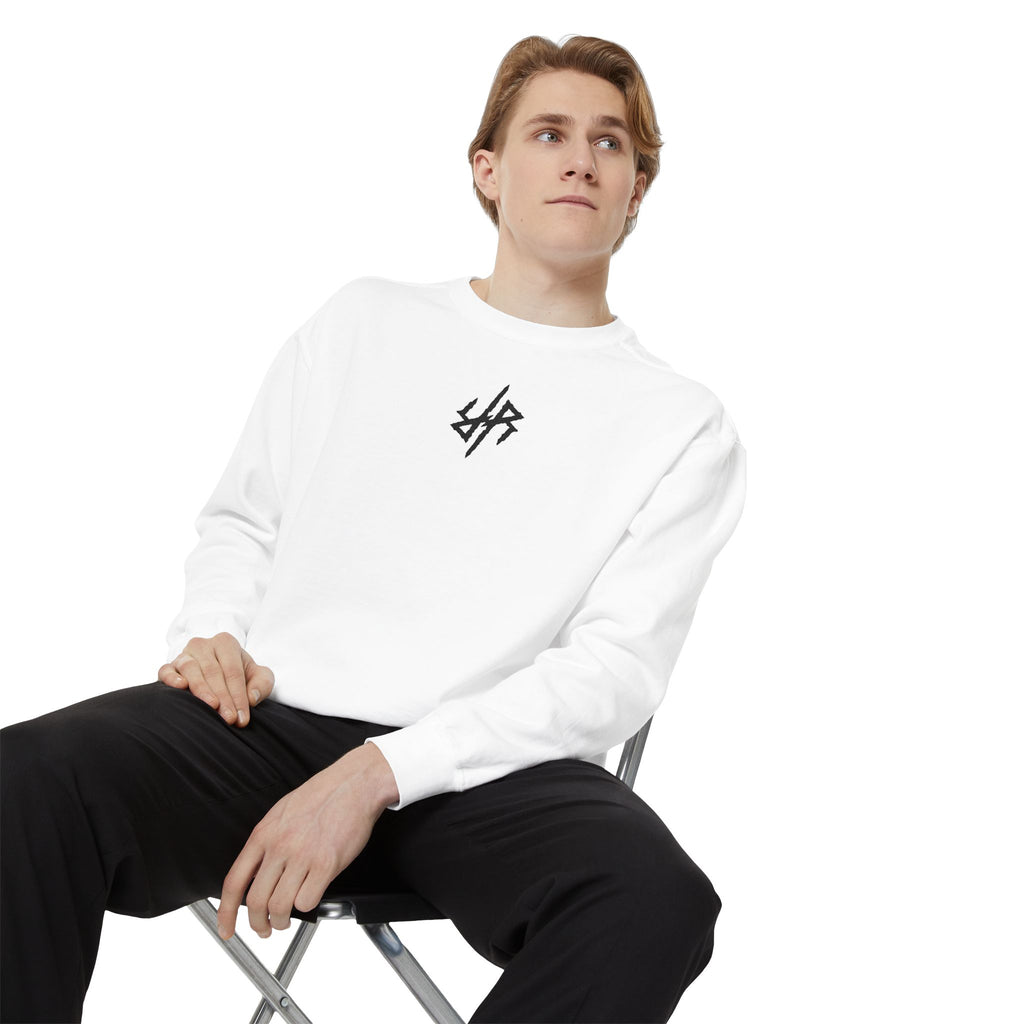 Reality Rising Essential Embroidered Sweatshirt - White